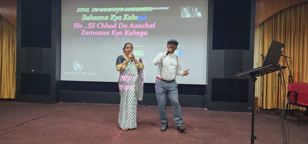 Principal Sandesh Sir & Manisha Tr Singing Performance.