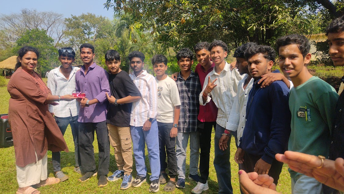 The whole team won the prize..